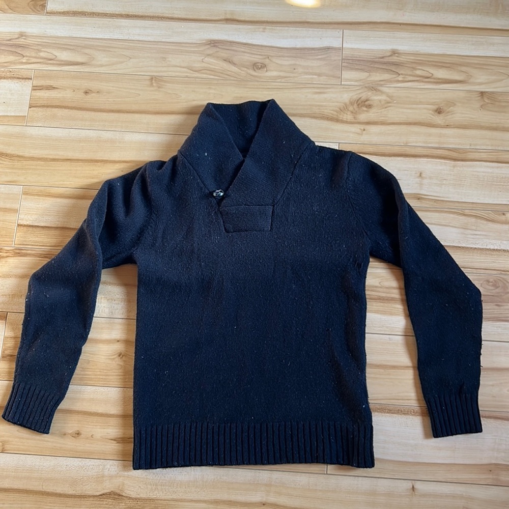 Black wool H&M sweater